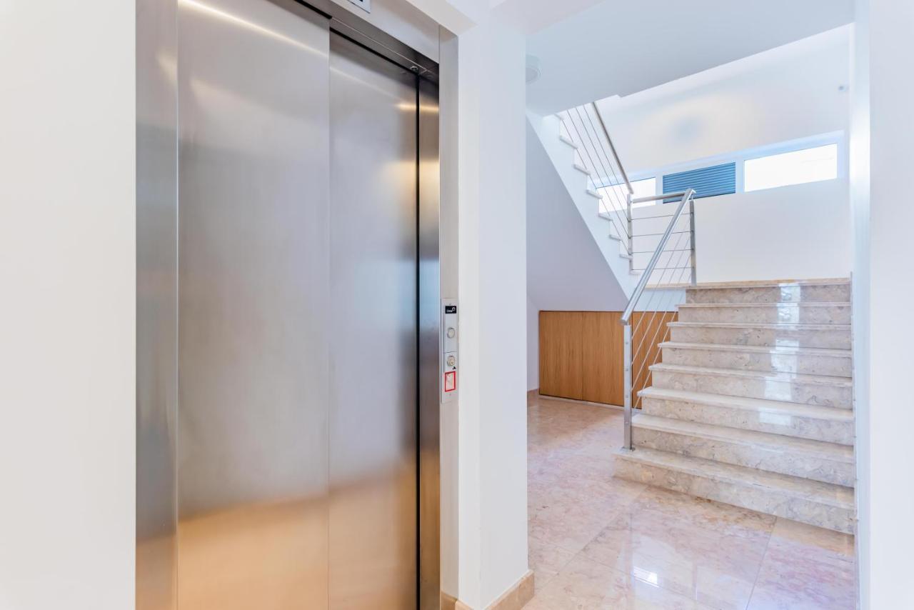 Apartment Center Penthouse *